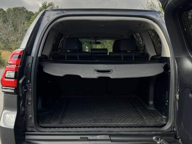 Сірий Тойота Ленд Крузер Прадо 150, об'ємом двигуна 2.8 л та пробігом 174 тис. км за 37500 $, фото 14 на Automoto.ua