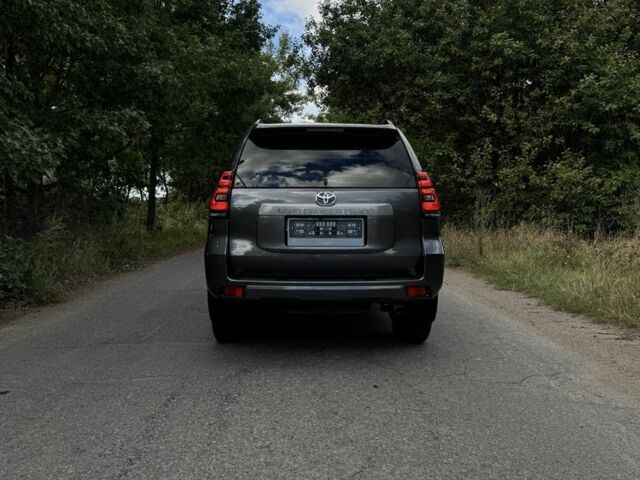 Сірий Тойота Ленд Крузер Прадо 150, об'ємом двигуна 2.8 л та пробігом 174 тис. км за 37500 $, фото 4 на Automoto.ua