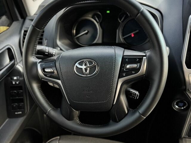 Сірий Тойота Ленд Крузер Прадо 150, об'ємом двигуна 2.8 л та пробігом 174 тис. км за 37500 $, фото 10 на Automoto.ua