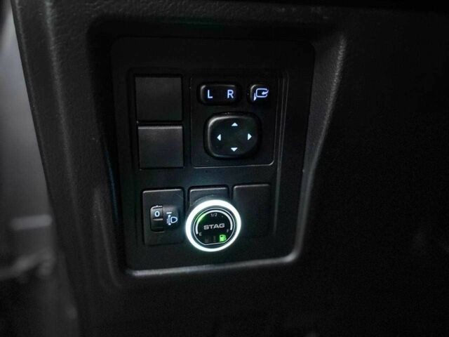 Сірий Тойота Ленд Крузер Прадо 150, об'ємом двигуна 2.7 л та пробігом 171 тис. км за 29990 $, фото 14 на Automoto.ua