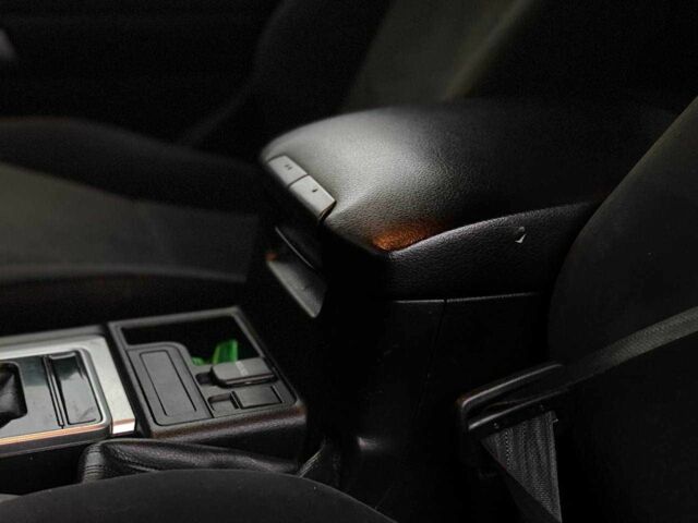 Сірий Тойота Ленд Крузер Прадо 150, об'ємом двигуна 2.7 л та пробігом 171 тис. км за 29990 $, фото 22 на Automoto.ua