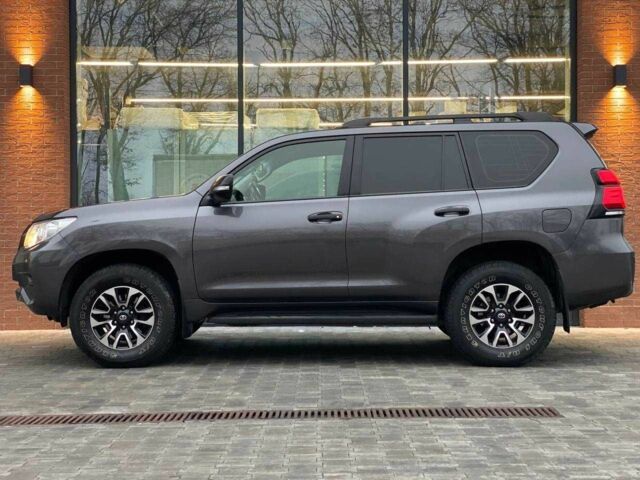 Сірий Тойота Ленд Крузер Прадо 150, об'ємом двигуна 2.7 л та пробігом 171 тис. км за 29990 $, фото 5 на Automoto.ua