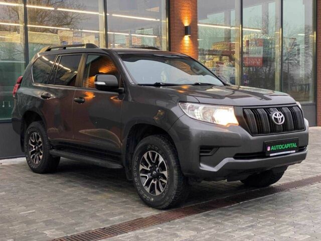 Сірий Тойота Ленд Крузер Прадо 150, об'ємом двигуна 2.7 л та пробігом 171 тис. км за 29990 $, фото 3 на Automoto.ua