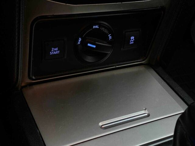 Сірий Тойота Ленд Крузер Прадо 150, об'ємом двигуна 2.7 л та пробігом 171 тис. км за 29990 $, фото 19 на Automoto.ua