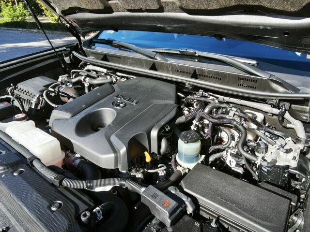 Сірий Тойота Ленд Крузер Прадо 150, об'ємом двигуна 2.8 л та пробігом 116 тис. км за 51000 $, фото 4 на Automoto.ua