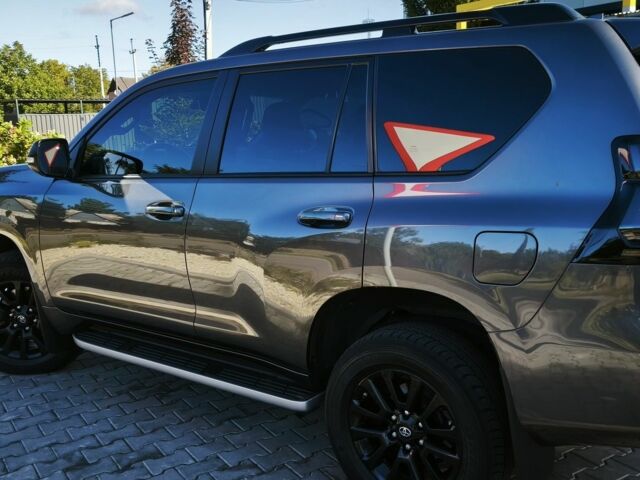 Сірий Тойота Ленд Крузер Прадо 150, об'ємом двигуна 2.8 л та пробігом 116 тис. км за 51000 $, фото 7 на Automoto.ua