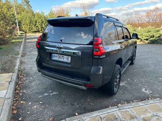 Серый Тойота Ленд Крузер Прадо 150, объемом двигателя 4.8 л и пробегом 72 тыс. км за 55000 $, фото 21 на Automoto.ua