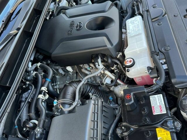 Серый Тойота Ленд Крузер Прадо 150, объемом двигателя 4.8 л и пробегом 72 тыс. км за 55000 $, фото 12 на Automoto.ua