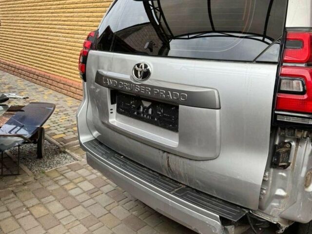 Серый Тойота Ленд Крузер Прадо 150, объемом двигателя 2.8 л и пробегом 59 тыс. км за 33500 $, фото 6 на Automoto.ua