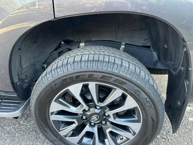 Серый Тойота Ленд Крузер Прадо 150, объемом двигателя 4.8 л и пробегом 72 тыс. км за 55000 $, фото 18 на Automoto.ua