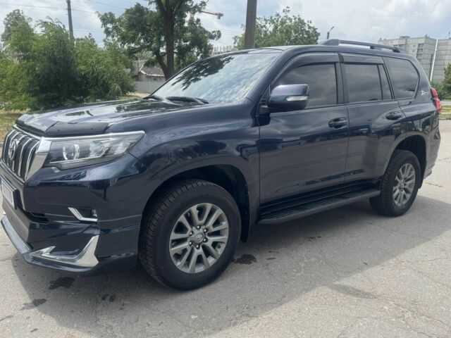 Синий Тойота Ленд Крузер Прадо 150, объемом двигателя 2.8 л и пробегом 146 тыс. км за 39400 $, фото 2 на Automoto.ua