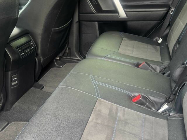 Синий Тойота Ленд Крузер Прадо 150, объемом двигателя 2.8 л и пробегом 146 тыс. км за 39400 $, фото 23 на Automoto.ua