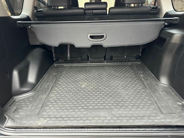 Синій Тойота Ленд Крузер Прадо 150, об'ємом двигуна 2.8 л та пробігом 65 тис. км за 41600 $, фото 18 на Automoto.ua