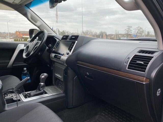 Синий Тойота Ленд Крузер Прадо 150, объемом двигателя 4 л и пробегом 85 тыс. км за 46700 $, фото 5 на Automoto.ua