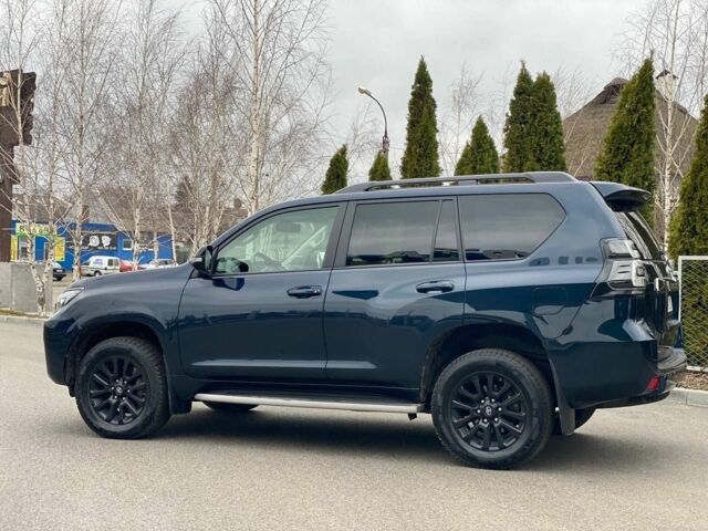 Синий Тойота Ленд Крузер Прадо 150, объемом двигателя 4 л и пробегом 85 тыс. км за 46700 $, фото 4 на Automoto.ua