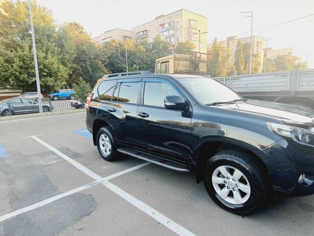 Зеленый Тойота Ленд Крузер Прадо 150, объемом двигателя 2.7 л и пробегом 166 тыс. км за 27500 $, фото 2 на Automoto.ua