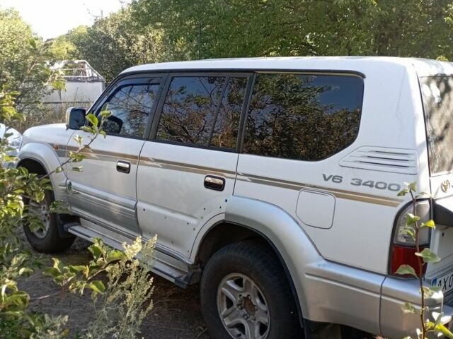 Білий Тойота Ленд Крузер Прадо 90, об'ємом двигуна 3.4 л та пробігом 182 тис. км за 8300 $, фото 4 на Automoto.ua