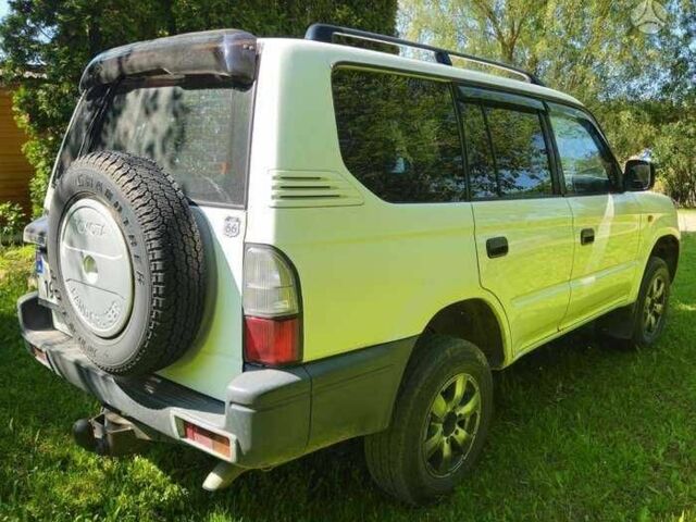 Белый Тойота Ленд Крузер Прадо 90, объемом двигателя 3 л и пробегом 280 тыс. км за 7373 $, фото 6 на Automoto.ua