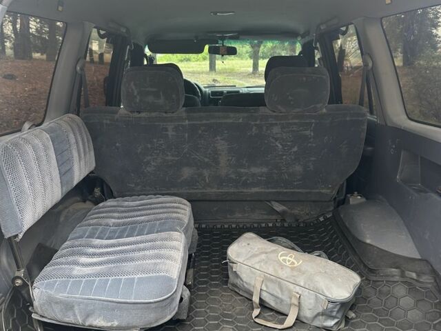 Білий Тойота Ленд Крузер Прадо 90, об'ємом двигуна 2.7 л та пробігом 356 тис. км за 8300 $, фото 7 на Automoto.ua