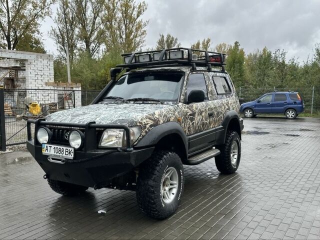 Бежевый Тойота Ленд Крузер Прадо 90, объемом двигателя 3 л и пробегом 197 тыс. км за 11500 $, фото 1 на Automoto.ua