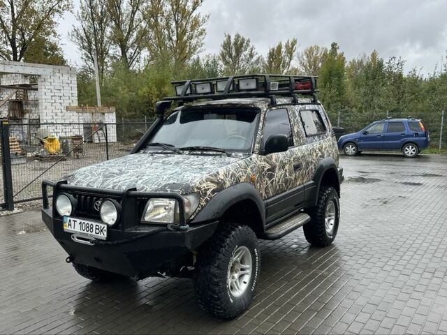 Бежевый Тойота Ленд Крузер Прадо 90, объемом двигателя 3 л и пробегом 197 тыс. км за 11500 $, фото 3 на Automoto.ua