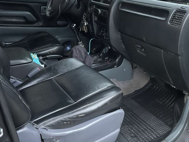 Чорний Тойота Ленд Крузер Прадо 90, об'ємом двигуна 3 л та пробігом 300 тис. км за 14000 $, фото 5 на Automoto.ua