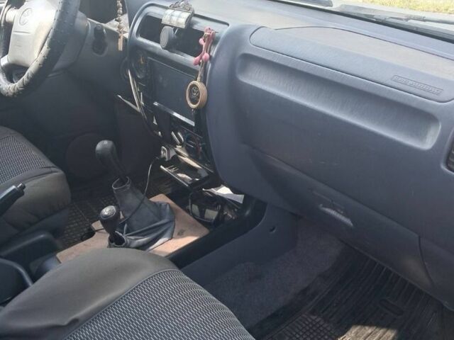 Сірий Тойота Ленд Крузер Прадо 90, об'ємом двигуна 3 л та пробігом 100 тис. км за 8000 $, фото 4 на Automoto.ua