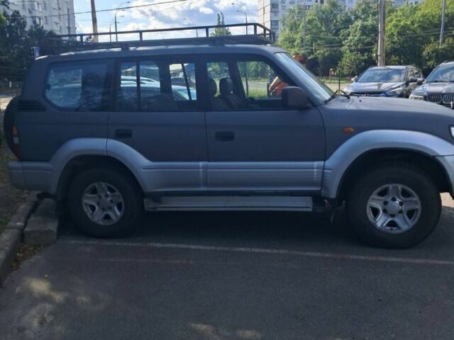 Сірий Тойота Ленд Крузер Прадо 90, об'ємом двигуна 3 л та пробігом 100 тис. км за 8000 $, фото 2 на Automoto.ua