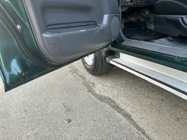 Зеленый Тойота Ленд Крузер Прадо 90, объемом двигателя 2.7 л и пробегом 268 тыс. км за 7700 $, фото 8 на Automoto.ua