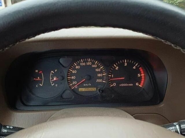 Зелений Тойота Ленд Крузер Прадо 90, об'ємом двигуна 3 л та пробігом 278 тис. км за 3100 $, фото 8 на Automoto.ua