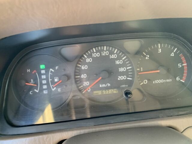 Зелений Тойота Ленд Крузер Прадо 90, об'ємом двигуна 3 л та пробігом 677 тис. км за 10500 $, фото 10 на Automoto.ua