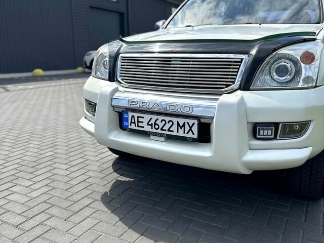 Белый Тойота Ленд Крузер Прадо, объемом двигателя 2.7 л и пробегом 237 тыс. км за 13500 $, фото 6 на Automoto.ua