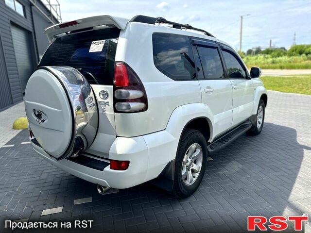 Белый Тойота Ленд Крузер Прадо, объемом двигателя 2.7 л и пробегом 237 тыс. км за 13500 $, фото 3 на Automoto.ua