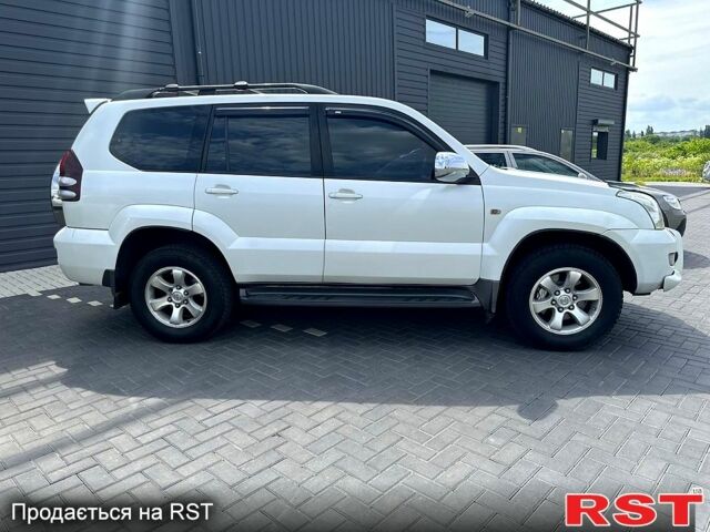 Белый Тойота Ленд Крузер Прадо, объемом двигателя 2.7 л и пробегом 237 тыс. км за 13500 $, фото 7 на Automoto.ua