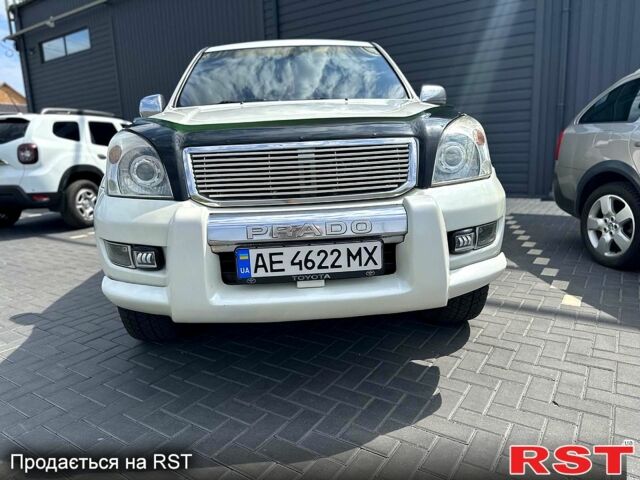 Белый Тойота Ленд Крузер Прадо, объемом двигателя 2.7 л и пробегом 237 тыс. км за 13500 $, фото 1 на Automoto.ua