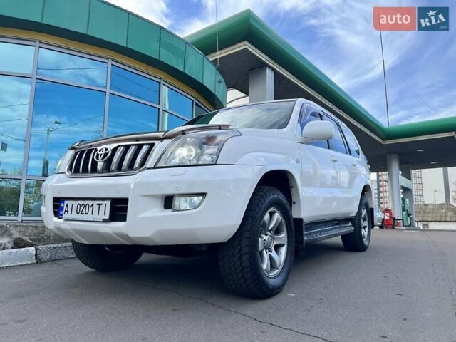 Белый Тойота Ленд Крузер Прадо, объемом двигателя 3.96 л и пробегом 257 тыс. км за 16900 $, фото 11 на Automoto.ua