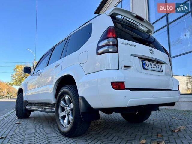 Белый Тойота Ленд Крузер Прадо, объемом двигателя 3.96 л и пробегом 257 тыс. км за 16900 $, фото 15 на Automoto.ua