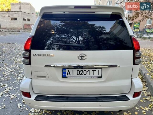 Белый Тойота Ленд Крузер Прадо, объемом двигателя 3.96 л и пробегом 257 тыс. км за 16900 $, фото 47 на Automoto.ua