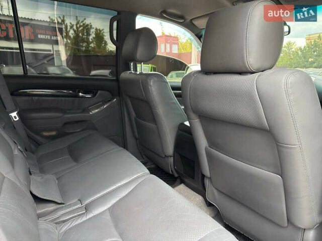 Белый Тойота Ленд Крузер Прадо, объемом двигателя 0 л и пробегом 258 тыс. км за 18800 $, фото 24 на Automoto.ua