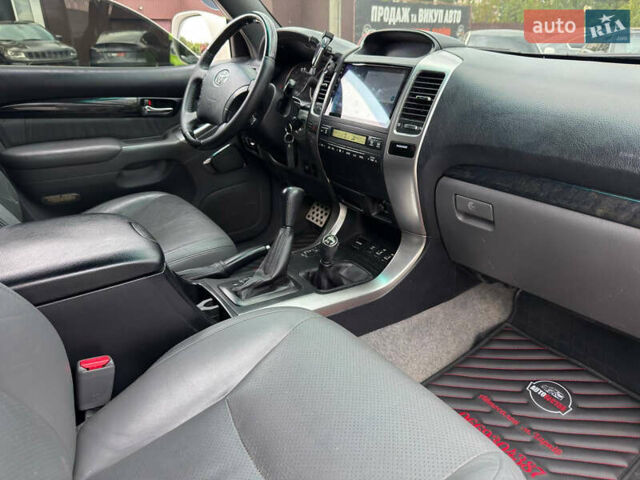 Белый Тойота Ленд Крузер Прадо, объемом двигателя 0 л и пробегом 258 тыс. км за 18800 $, фото 18 на Automoto.ua