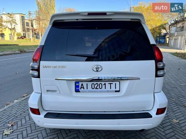Белый Тойота Ленд Крузер Прадо, объемом двигателя 3.96 л и пробегом 257 тыс. км за 16900 $, фото 14 на Automoto.ua