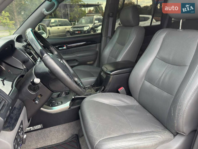 Белый Тойота Ленд Крузер Прадо, объемом двигателя 0 л и пробегом 258 тыс. км за 18800 $, фото 14 на Automoto.ua