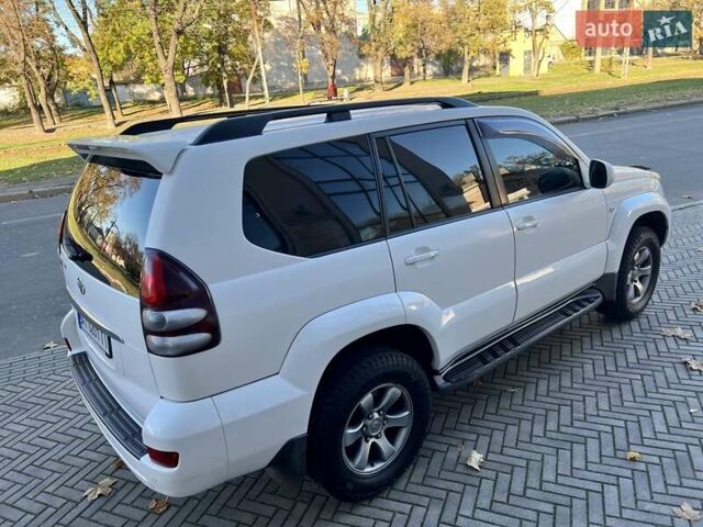 Белый Тойота Ленд Крузер Прадо, объемом двигателя 3.96 л и пробегом 257 тыс. км за 16900 $, фото 28 на Automoto.ua