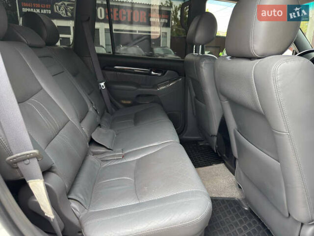 Белый Тойота Ленд Крузер Прадо, объемом двигателя 0 л и пробегом 258 тыс. км за 18800 $, фото 25 на Automoto.ua