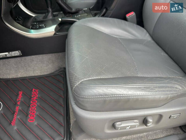 Белый Тойота Ленд Крузер Прадо, объемом двигателя 0 л и пробегом 258 тыс. км за 18800 $, фото 13 на Automoto.ua