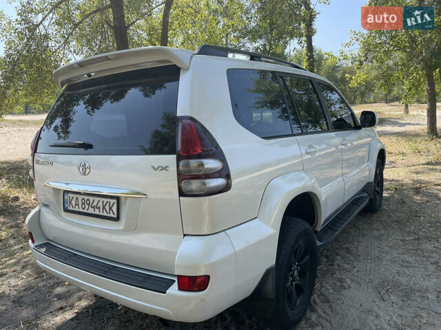 Білий Тойота Ленд Крузер Прадо, об'ємом двигуна 4 л та пробігом 240 тис. км за 16500 $, фото 3 на Automoto.ua