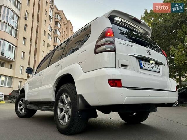 Белый Тойота Ленд Крузер Прадо, объемом двигателя 3.96 л и пробегом 257 тыс. км за 16900 $, фото 61 на Automoto.ua