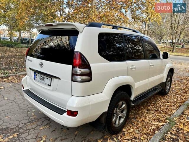 Белый Тойота Ленд Крузер Прадо, объемом двигателя 3.96 л и пробегом 257 тыс. км за 16900 $, фото 70 на Automoto.ua