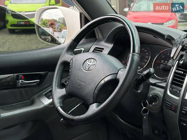 Белый Тойота Ленд Крузер Прадо, объемом двигателя 0 л и пробегом 258 тыс. км за 18800 $, фото 20 на Automoto.ua