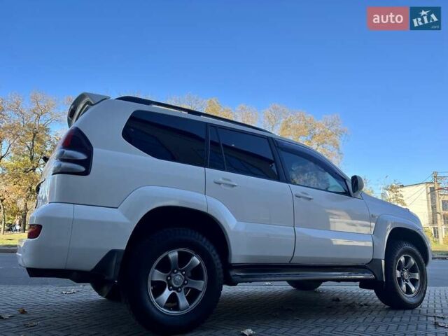 Белый Тойота Ленд Крузер Прадо, объемом двигателя 3.96 л и пробегом 257 тыс. км за 16900 $, фото 26 на Automoto.ua